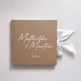 Charger l'image dans la visionneuse de la galerie, Livre d’or mariage calligraphie fluide avec ruban satin