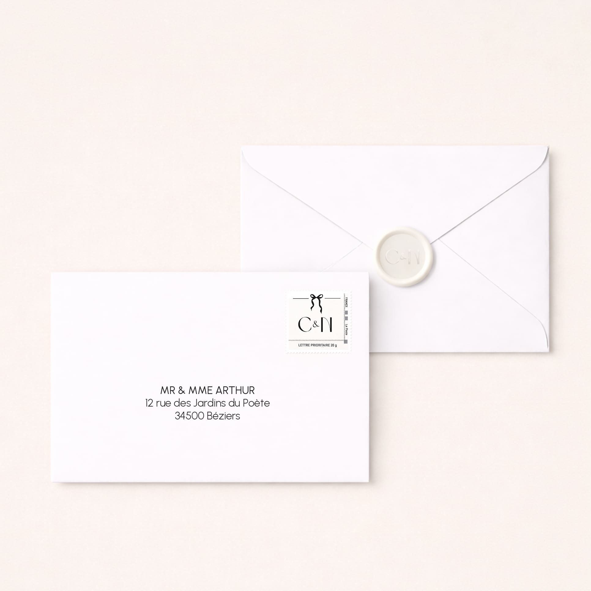 detail enveloppe mariage papeterie haut de gamme timbre impression