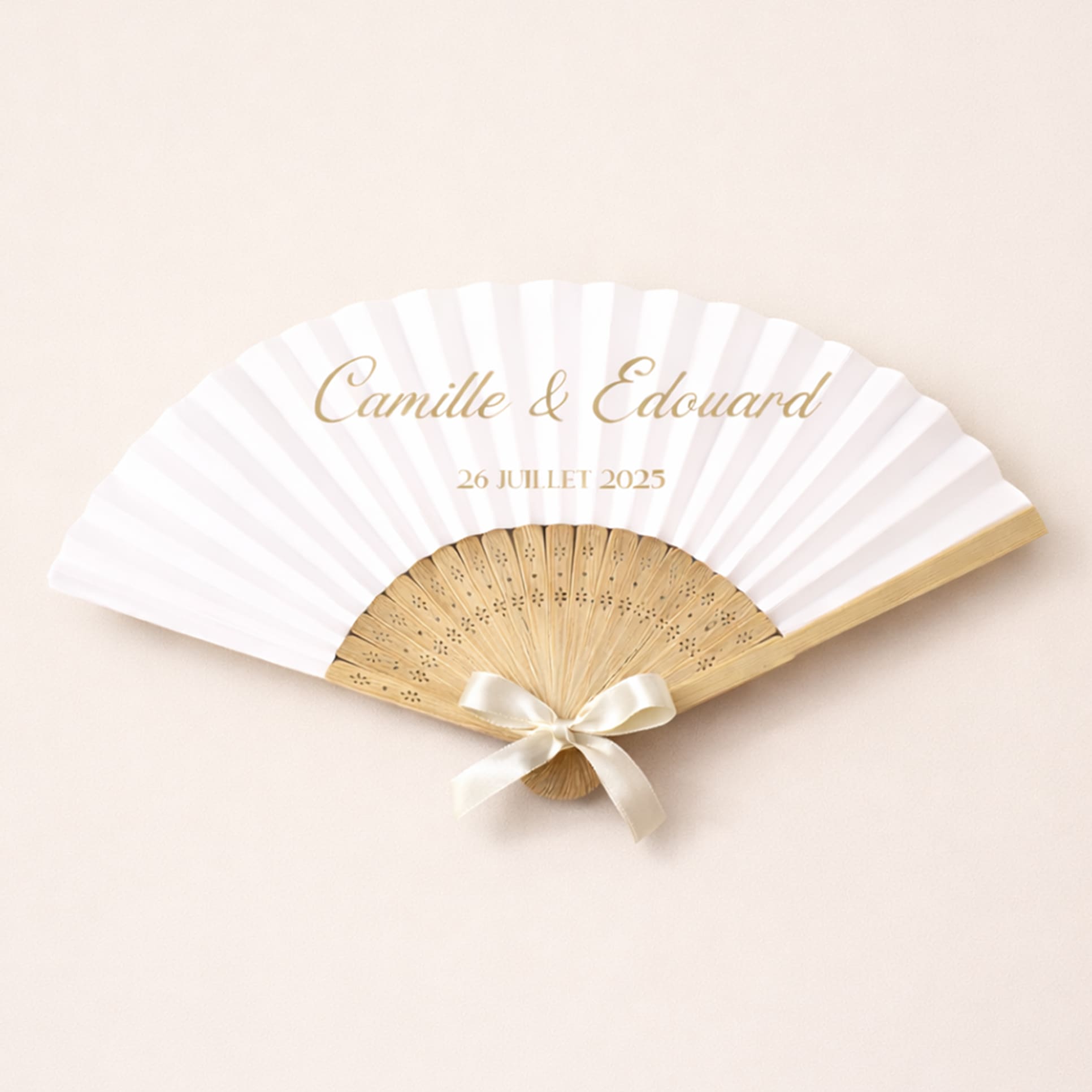 Éventail mariage personnalisé en bois de bambou et papier épais pour cérémonie en extérieur