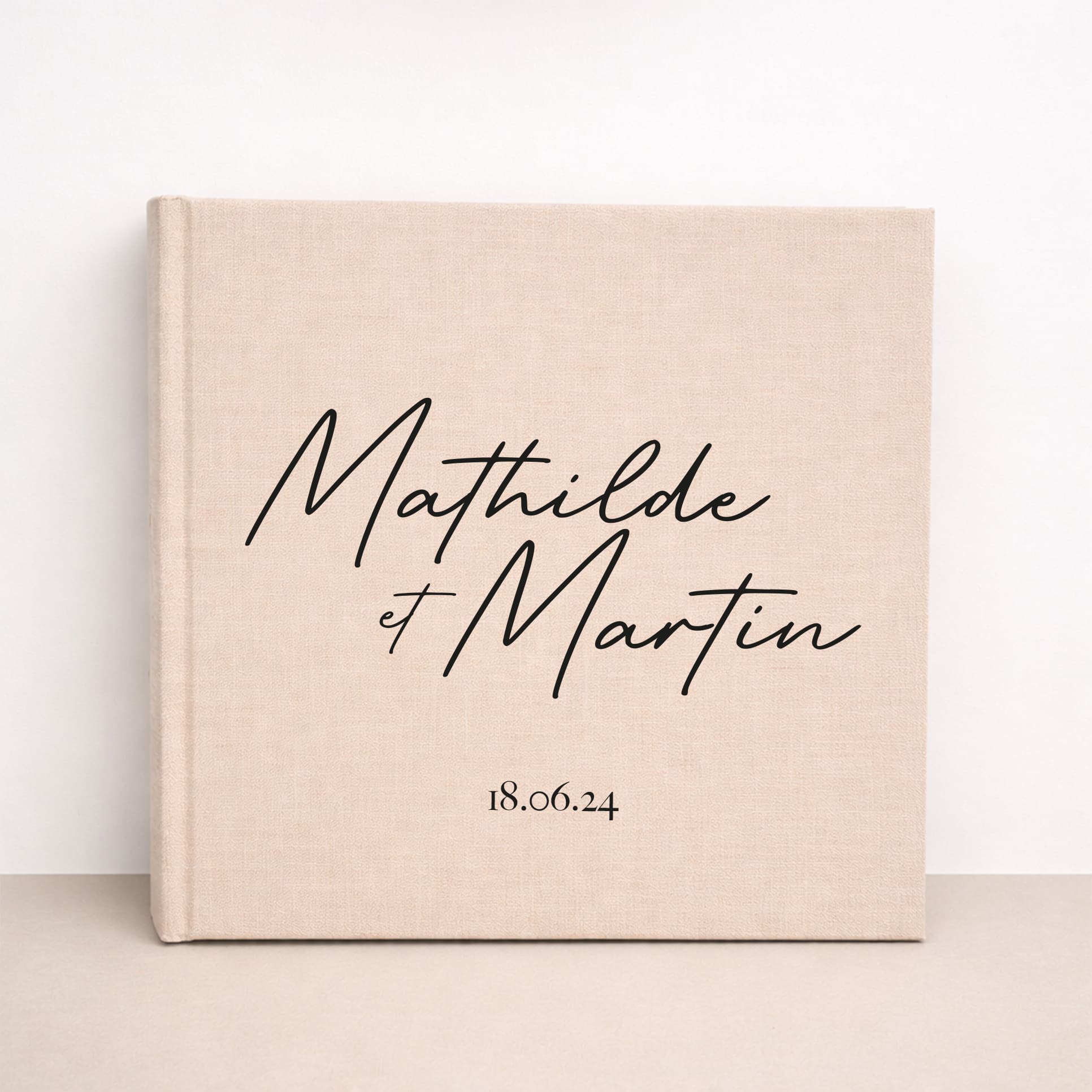 Livre d’or mariage calligraphie fluide et élégante