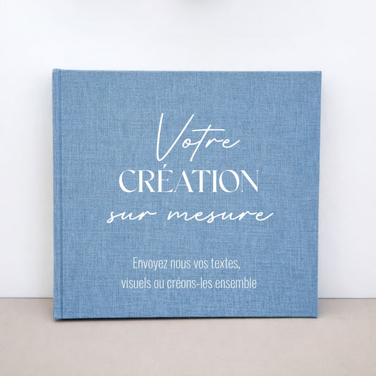 Livre d’or de mariage personnalisé en lin bleu format carré 25x25 cm, élégant et moderne