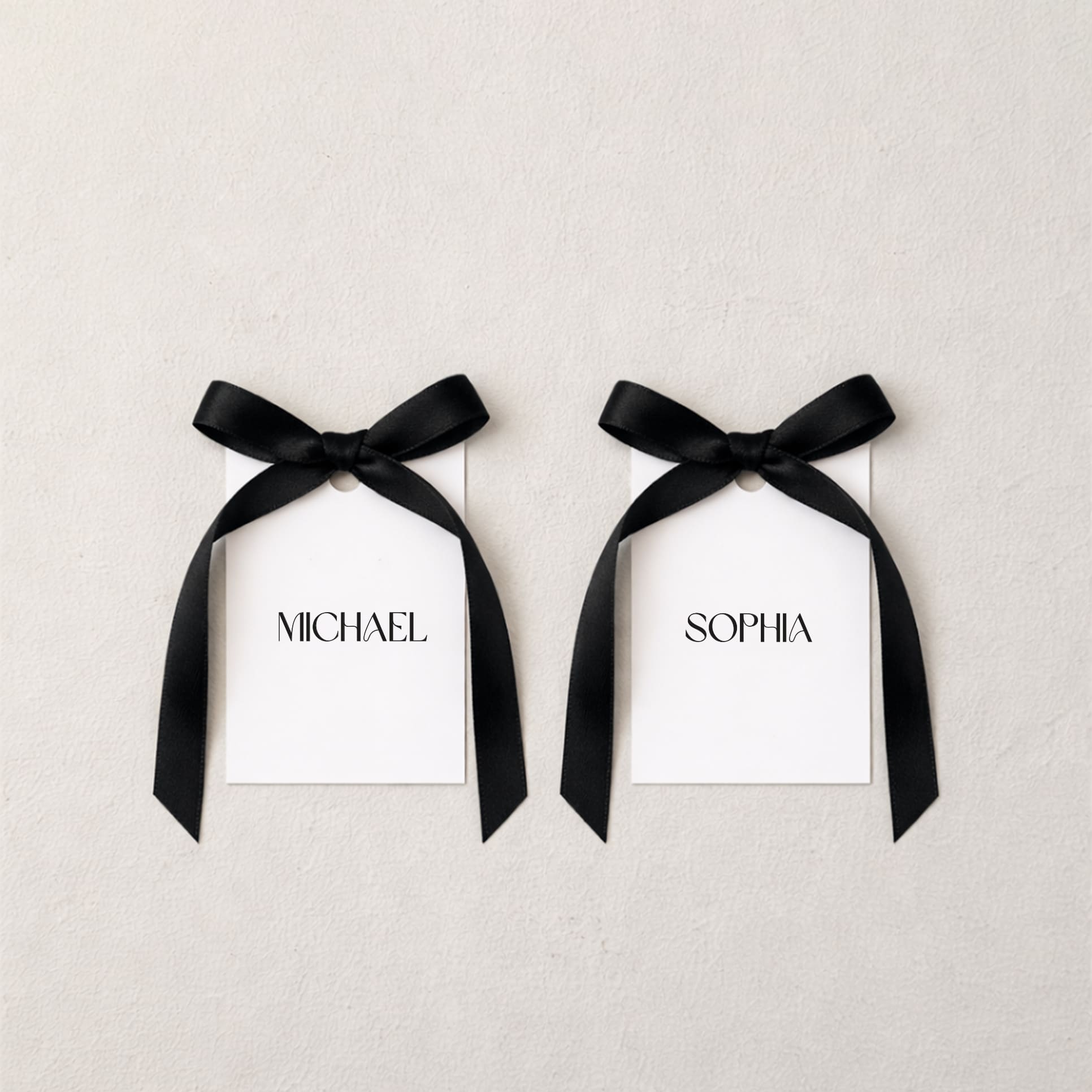 Marque-place mariage personnalisé avec prénom invité sur papier épais