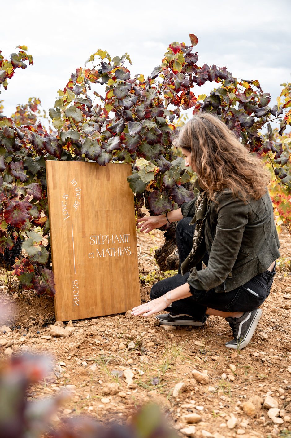 Coulisses de création de papeterie, de signaletique et de decoration de mariage artisanale dans l’atelier Blanc Pépite