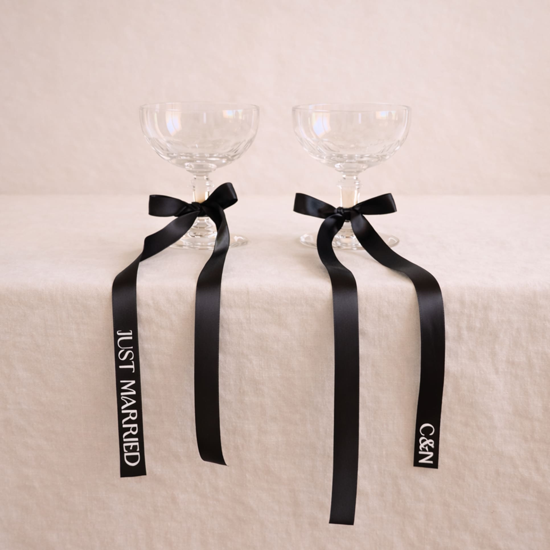 Ruban mariage personnalisé avec texte, nœud en satin chic et minimal